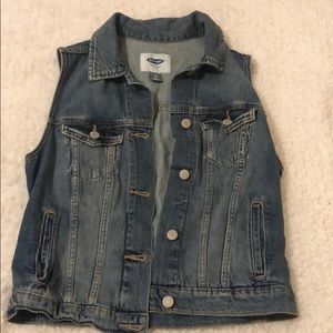 Jean Vest